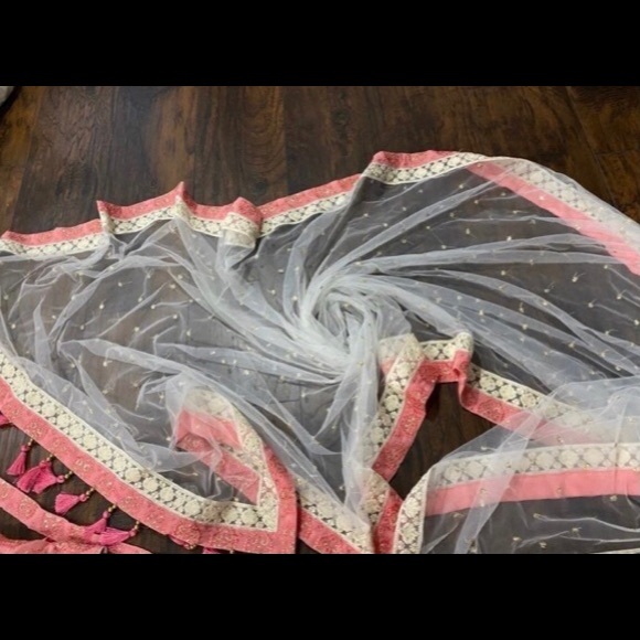 Lehenga Choli - Picture 10 of 12